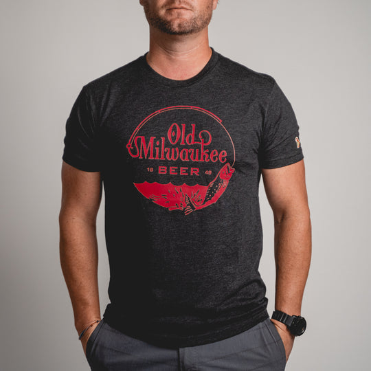 T-shirt Uomo Old Milwaukee – Bianca, 100% Cotone, Girocollo, Grafica Retrò Birra - Foto 1